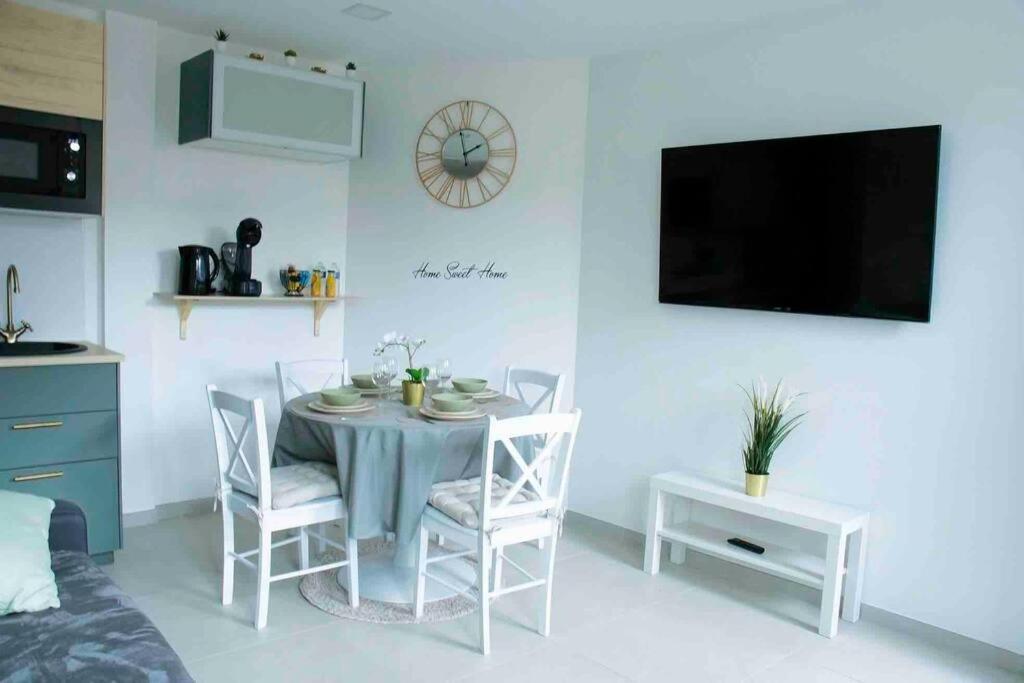 Appartement 5Min Aeroport Cdg 勒梅尼尔阿姆洛 外观 照片